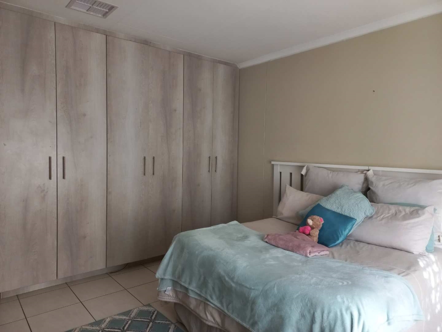 8 Bedroom Property for Sale in Keidebees Northern Cape